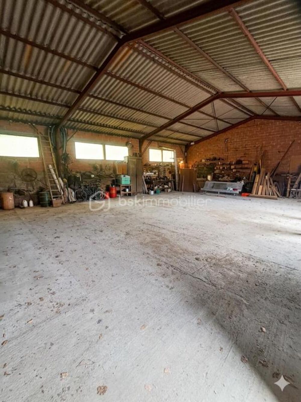 Vente Maison Hangar Rare au Cœur de Durban-sur-Arize 09240 Durban sur arize