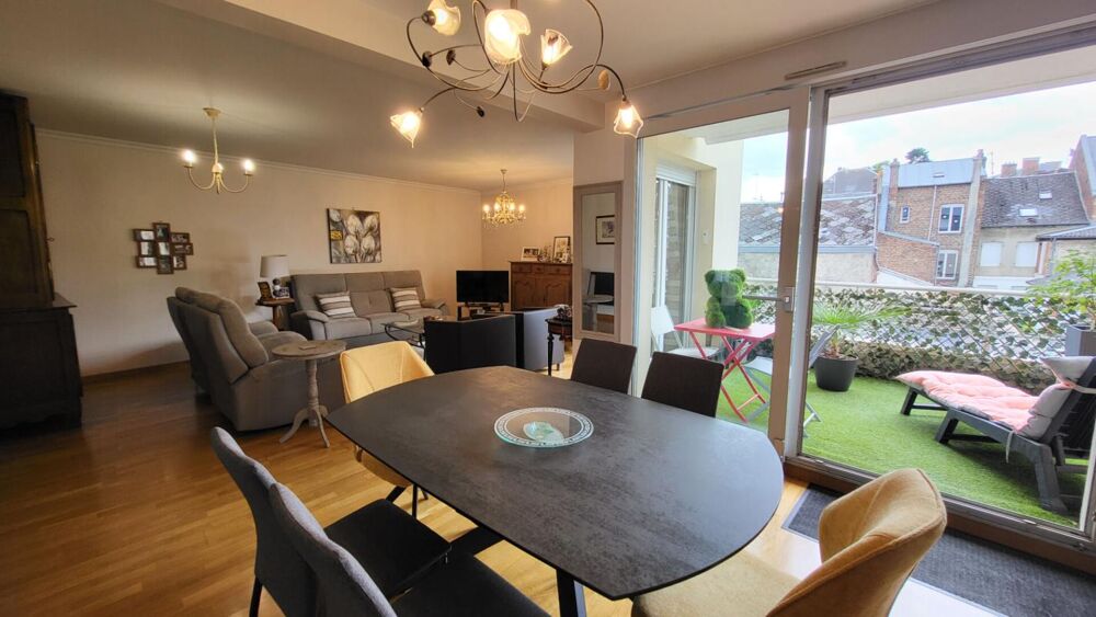 MAGNIFIQUE DUPLEX HYPER CENTRE AVEC 2 PARKINGS