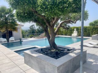  Villa à vendre 6 pièces 225 m²