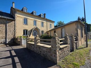  Immeuble à vendre 15 + pièces 419 m²
