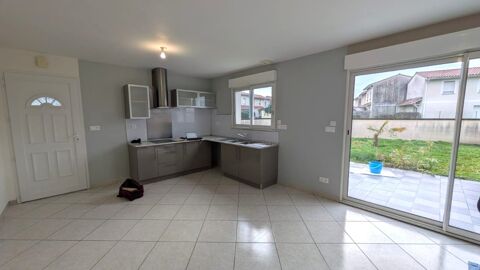   Maison T3 avec terrasse et jardin � Saint-Seurin-sur-l'Isle Maison - 3 pi�ce(s) - 65 m�