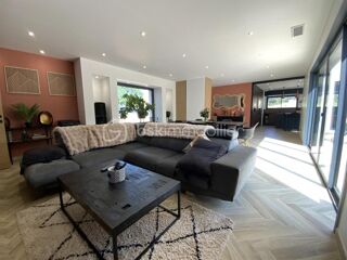  Maison  vendre 6 pices 180 m