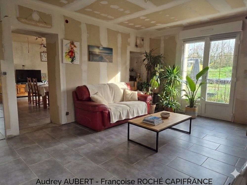 Maison à vendre 8 pièces TONNAY BOUTONNE (17)
