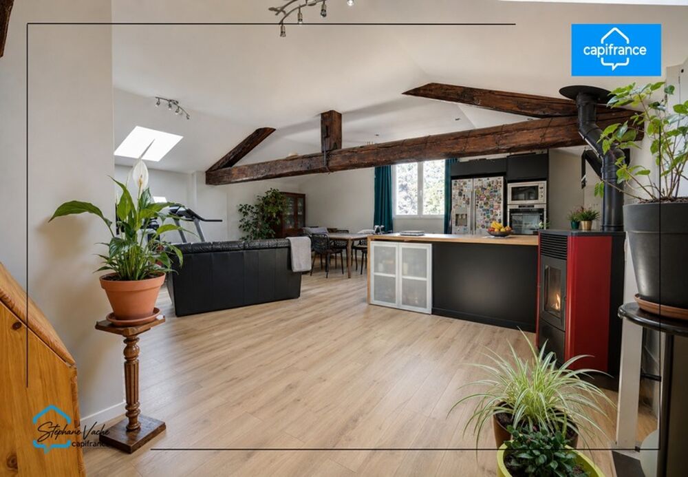 Appartement F3, 95m2, 2 places de parking , terrain 100m2