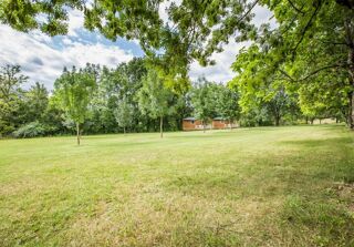  Maison à vendre 15 + pièces 650 m²