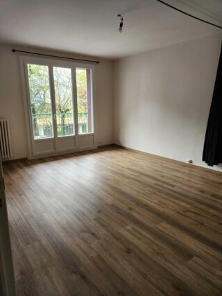 Appartement à louer 1 pièce 42 m²