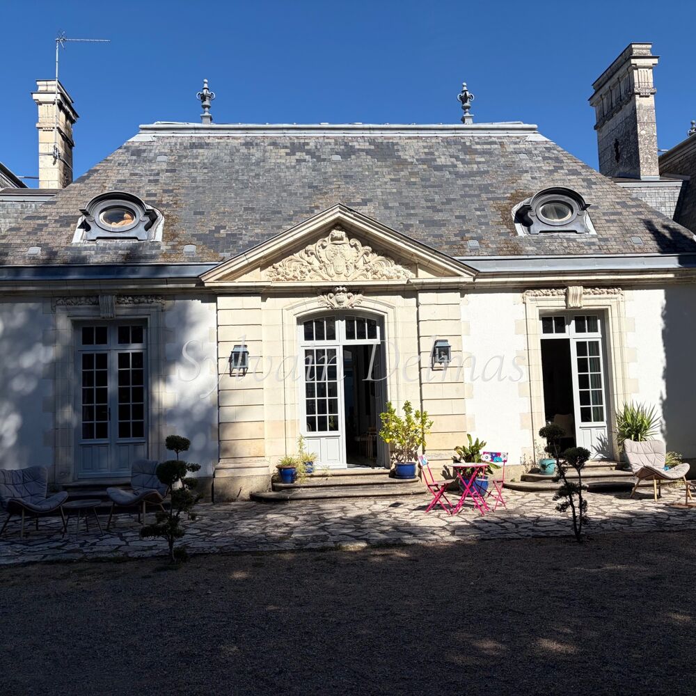 à vendre  Propriété/château Saint-Avertin (37550)