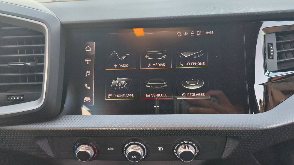 A1 II 25 TFSI 95 S-Tronic 7 Design - Premi&egrave;re main Automatique 2021 occasion 74160 Saint Julien En Genevois