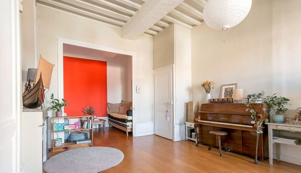 Vente Appartement VILLEURBANNE - Appartement de charme T3 de 85 m² – Possibilité T4 – Cachet de l'ancien et faibles charges Villeurbanne