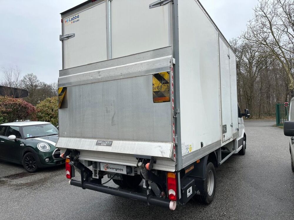 Crafter CHASSIS CABINE CSC PROPULSION (RJ) 35 2.0 TDI 177CH BUSINESS 2018 occasion 78240 Chambourcy