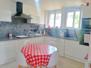  Maison � vendre 10 pi�ces 140 m�