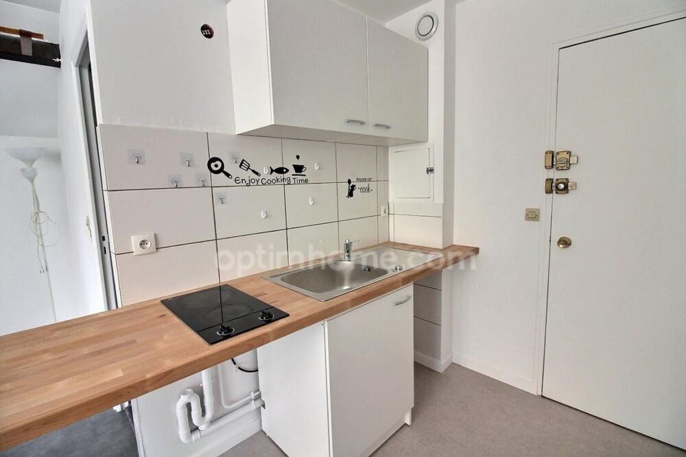 Location Appartement Appartement studio loué meublé de 23 m2 à Carrières sous Poissy au prix de 656 euros C.C. par mois Carrieres sous poissy