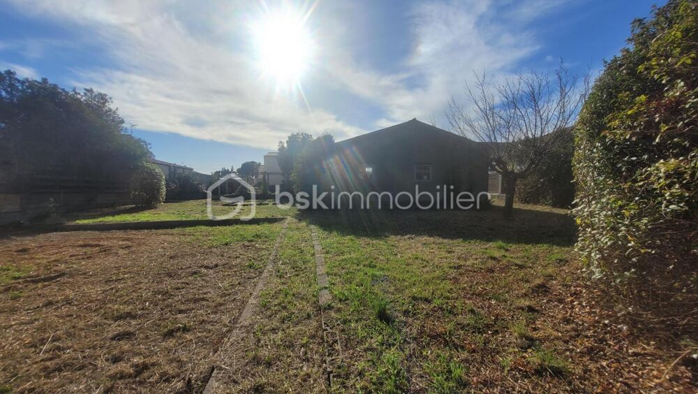  vendre  Proprit/chteau Mze (34140)