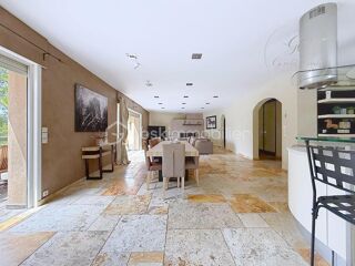 Propriété/château à vendre 7 pièces 430 m²