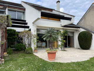  Maison � vendre 15 + pi�ces 225 m�