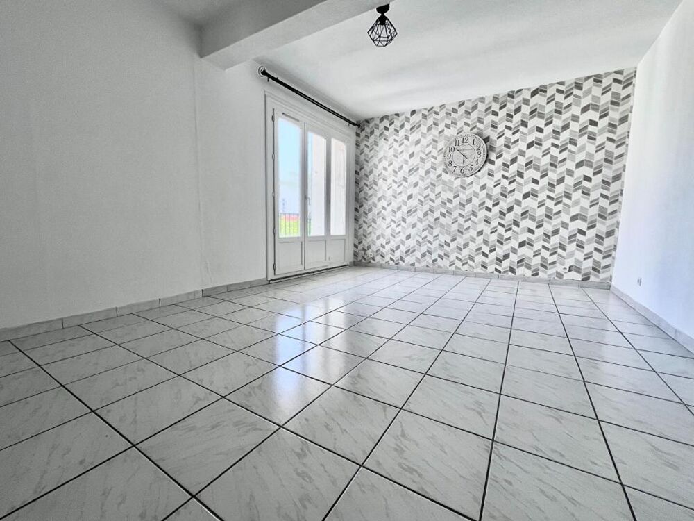 Vente Appartement Magnifique appartement T3/T4 de 81 m2 au 4 ème sans ascenseur d'une petite copropriété aux faibles charges Perpignan