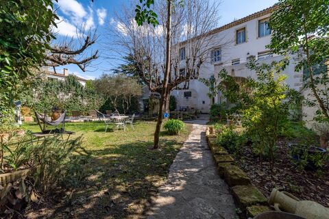  EXCEPTIONNEL ET RARE DANS LE CENTRE DE SOMMIERES : Maison de Ma�tre avec Piscine   (30) Maison - 15 + pi�ce(s) - 465 m�
