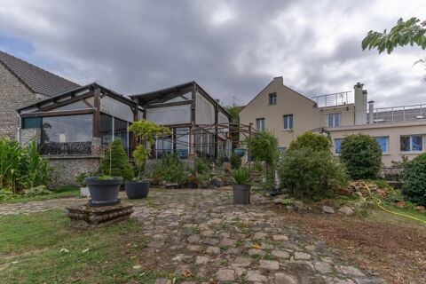   Maison de 10 pièces de 391 m² à Nerville-la-Forêt Maison - 10 pièce(s) - 350 m²