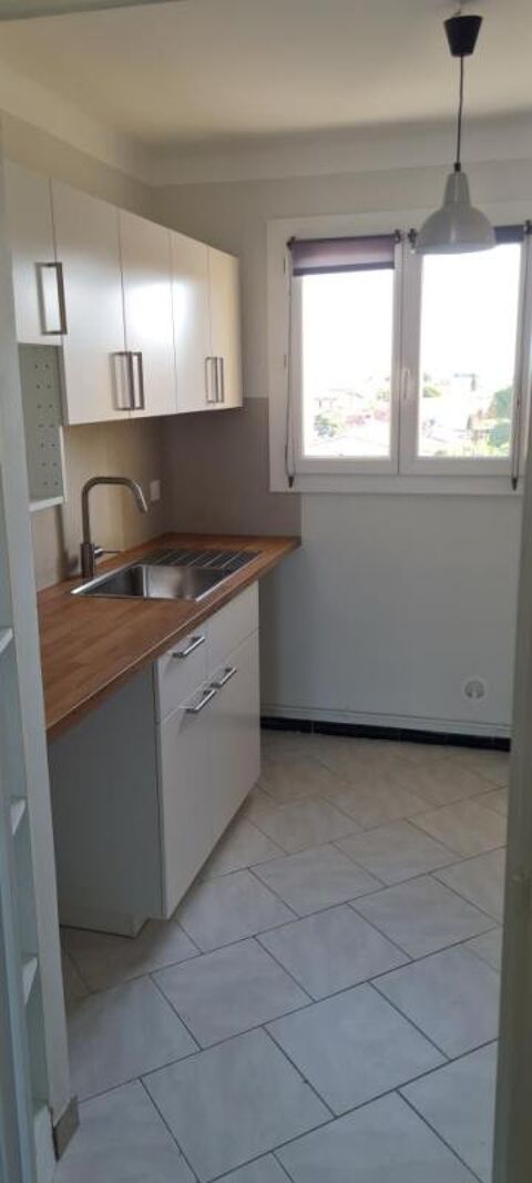   Appartement de 75m2  louer sur Frontignan Appartement - 4 pice(s) - 75 m