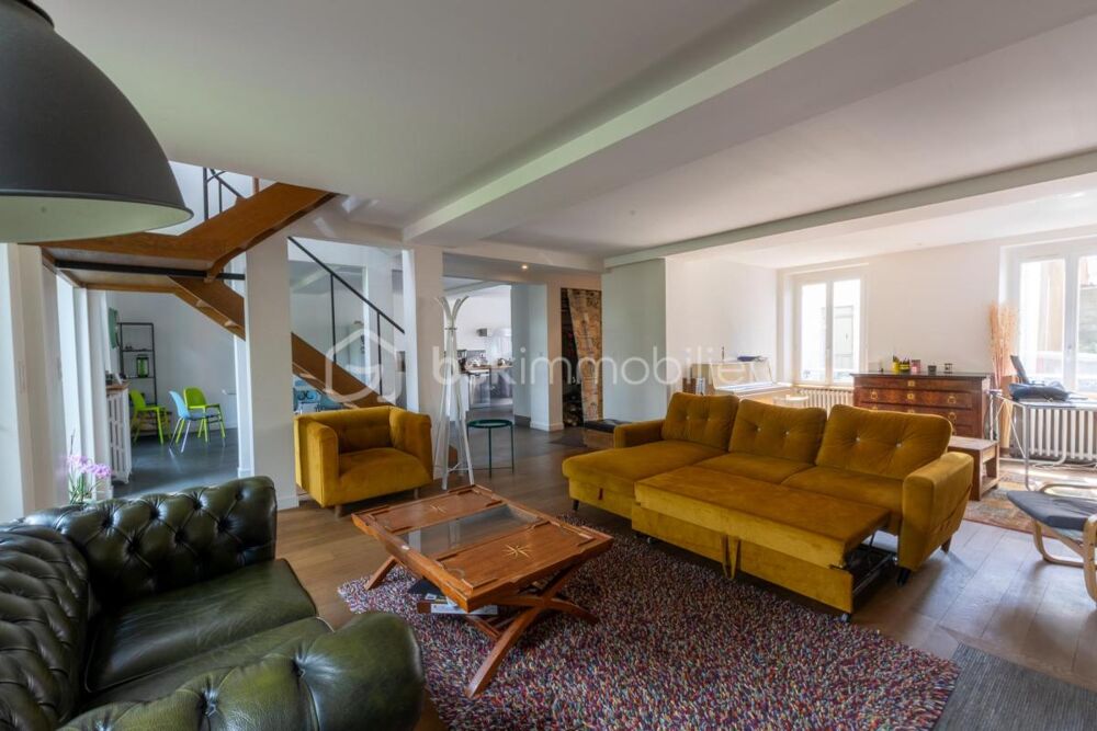 Vente Maison COUP DE COEUR : SUPERBE MAISON DE VILLE DE 200 M² – CALME ABSOLU, PROCHE CENTRE ET  JARDIN Gien