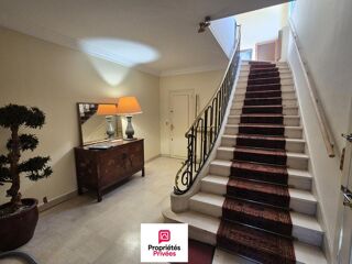  Immeuble à vendre 15 + pièces 315 m²
