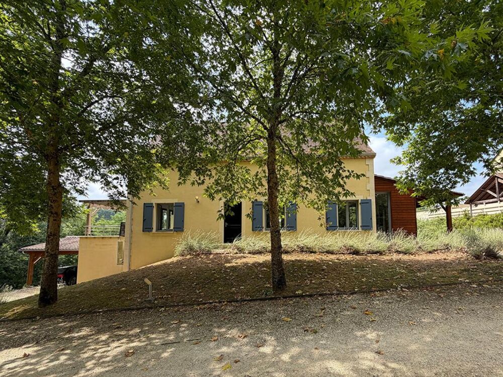 Villa moderne et confortable avec piscine, en bordure d'un golf