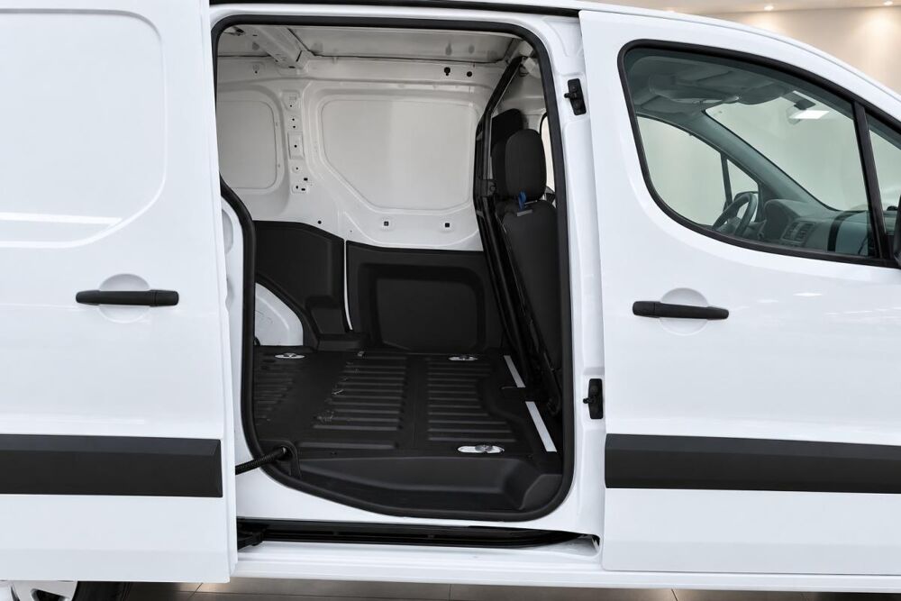 Berlingo 1&deg; Main / 1.6L B HDI 100cv de 2018 boite auto ETG6 version B 2018 occasion 60430 Abbecourt