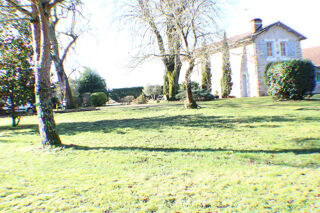  Propriété/château à vendre 7 pièces 188 m²