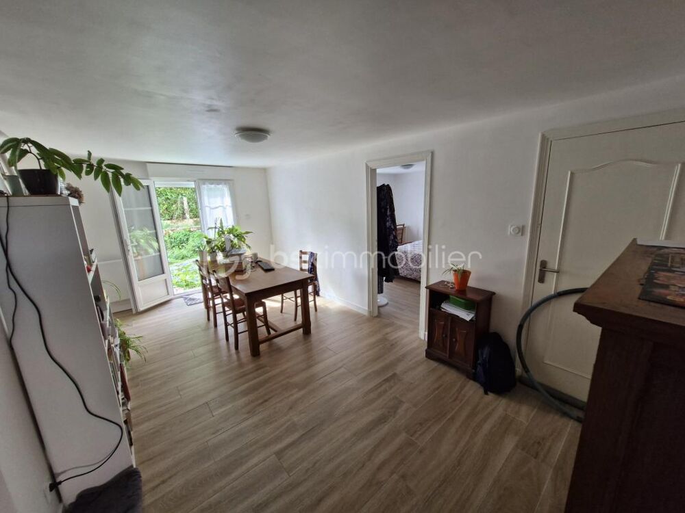 Charmante maison de 160m2 sur son terrain clos de 318m2 à Pineuilh