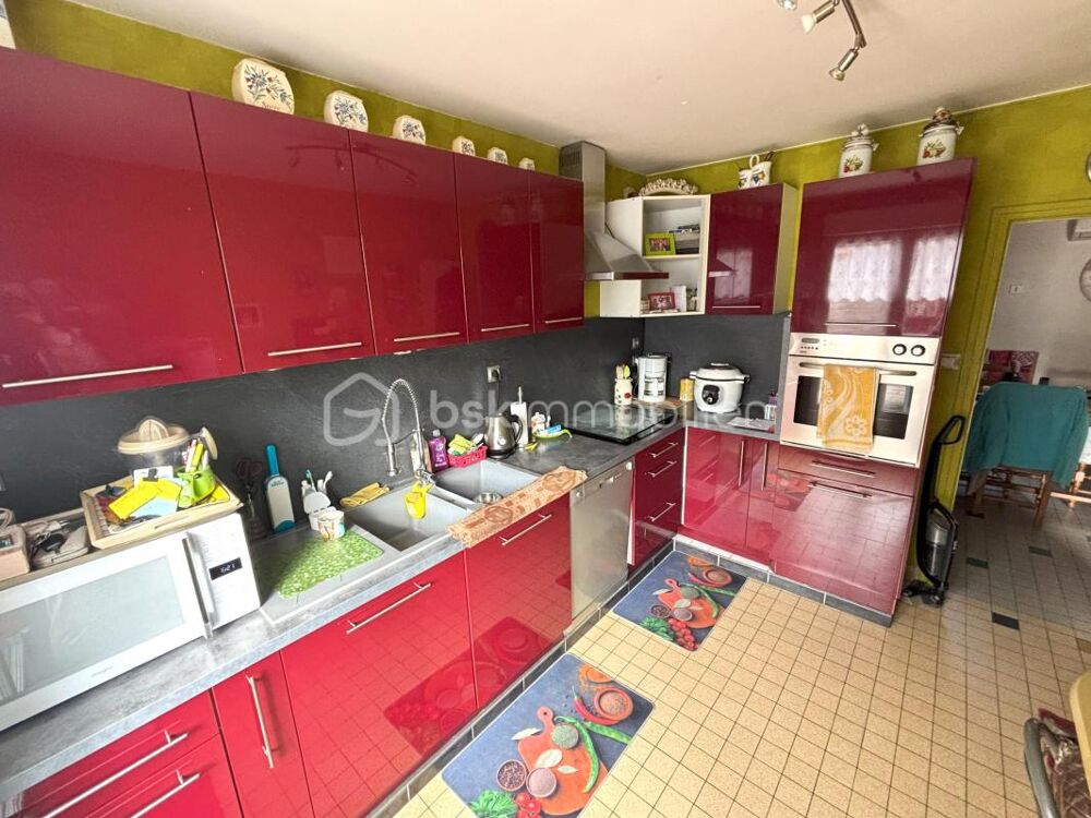 Maison de 140m² avec 4 chambre et 1 bureau à Bouttencourt 80220