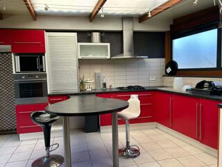  Immeuble à vendre 7 pièces 288 m²