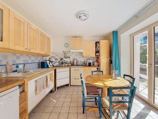  Maison à vendre 10 pièces 326 m²