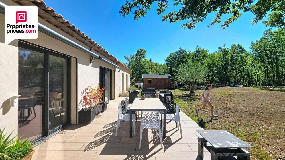 VILLA DE PLAIN PIED 5 PIECES DE 120 M2 ET TERRAIN CLOS ET PLAT DE 2000 M2
