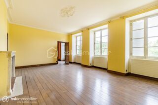  Propri�t�/ch�teau � vendre 9 pi�ces 326 m�