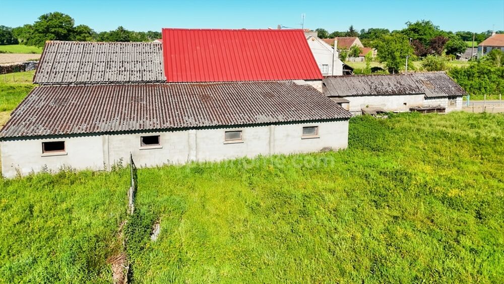 GRANGE 165 m² environ + STABULATION 141 m² + Dépendances sur Parcelle de 4292 m² - 87190 SAINT LEGER MAGNAZEIX