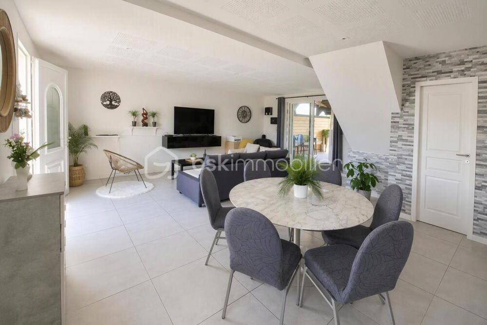 Vente Maison CENTRE VILLE - MAISON FAMILIALE 171 m² - 4 À 6 CHAMBRES - SOUS-SOL TOTAL - JARDIN PAYSAGÉ - DPE PROCHE C Bondy