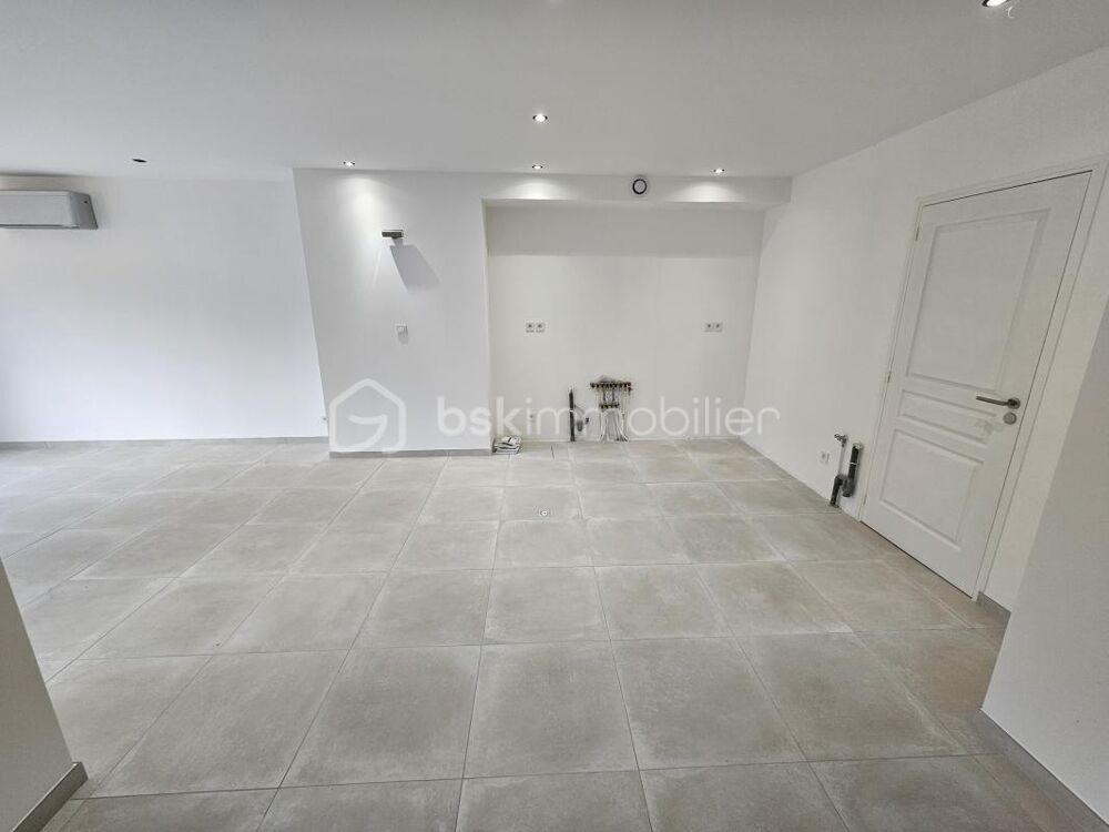 ? Maison rénovée 150 m²  DPE B  Terrasse 35 m²  Plein coeur de Mulsant  5 chambres ?
