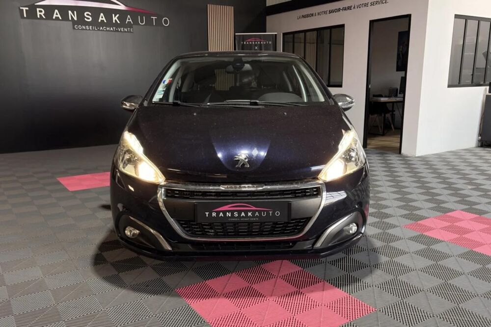208 Phase 2 5 Portes 1.5 Blue HDi S&S 100 cv Signature 2019 occasion 85190 Venansault