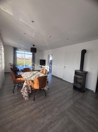  Maison à vendre 15 + pièces 210 m²