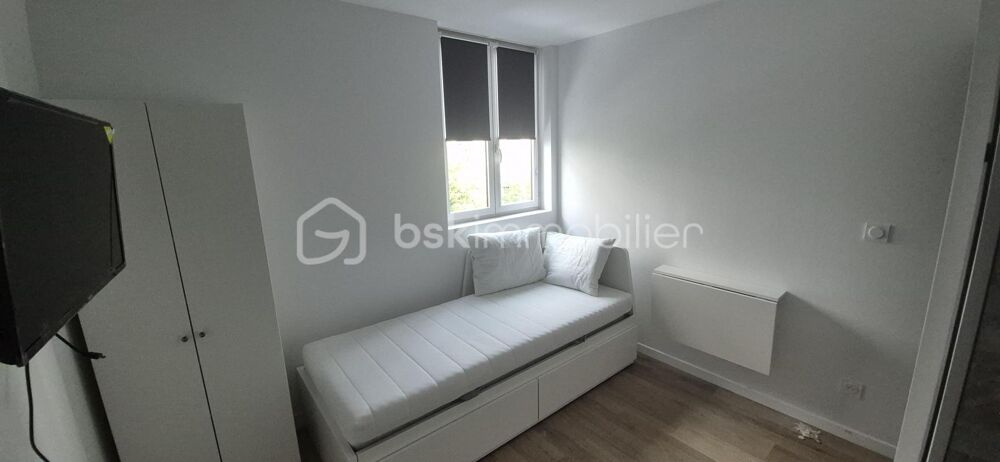 Location Appartement Studio entièrement rénové et meublé – Internet inclus – Centre de Pau Pau
