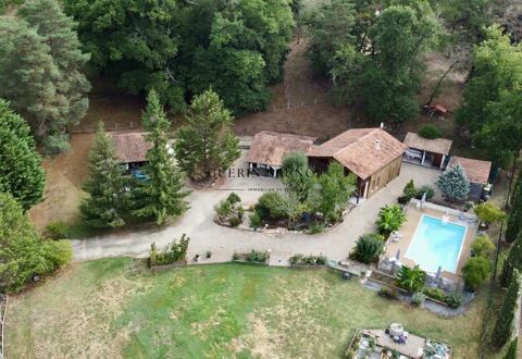   Maison plain pied  6 chambres Maison - 11 pi�ce(s) - 208 m�