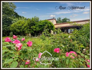 Vente Maison Maison de Caractère – 290 m², 8 Chambres, Jardin 7500 m², Vue Imprenable Ledat