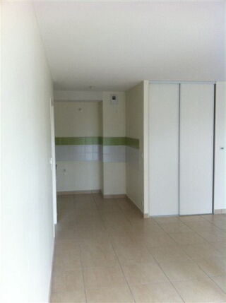  Appartement à louer 2 pièces 57 m²