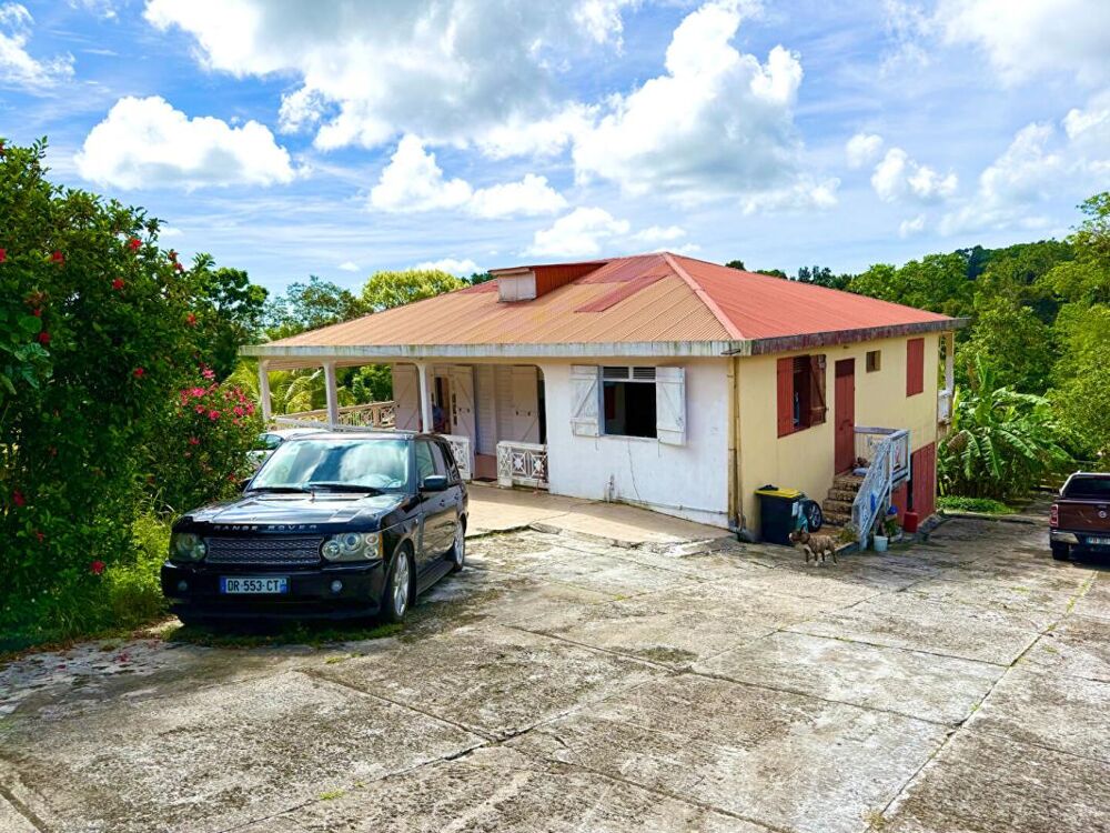 Vente Maison Maison  7 pièce(s) 180 m2 Secteur Vallombreuse-Petit Bourg Petit bourg