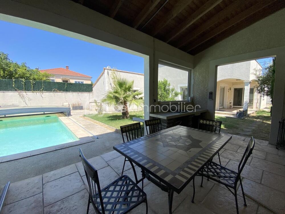 ? Maison familiale 4 chambres, avec piscine, jacuzzi et pool house  Sans vis-à-vis à Montélimar