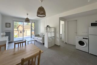  Appartement à louer 2 pièces 37 m²