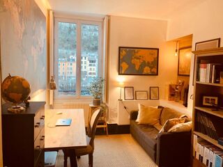  Appartement à louer 3 pièces 90 m²