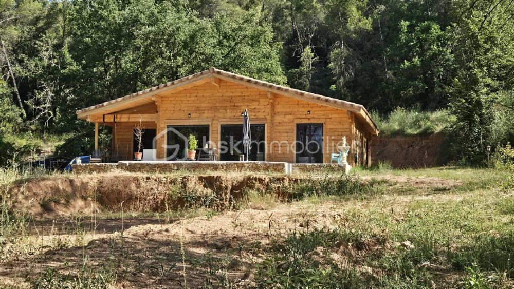 Maison récente de plain-pied  6 000 m² de terrain  Salernes