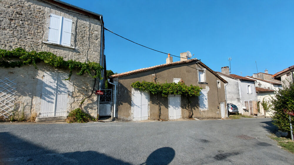 Vente Maison Maison de village de 5 pièces avec proche terrain non attenant Varaignes