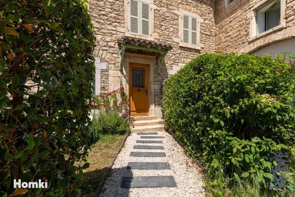Vente Maison Maison de ville T5 de 215 m² à Lucenay 69480 Lucenay